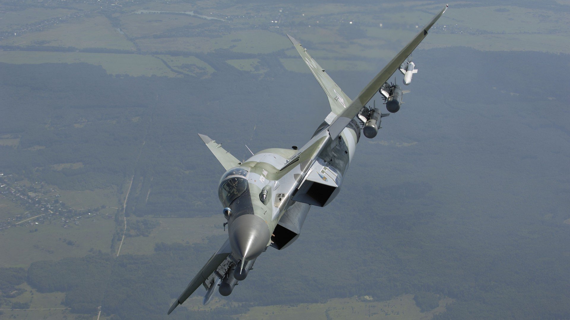 门兴格拉德巴赫全队协同提升传导效率，门兴格拉德巴赫主力门将